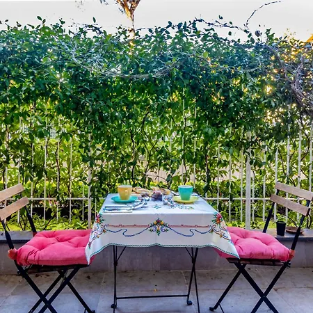 Casa Proto - Garden Pensión